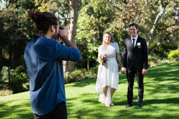 Découvrez les meilleures astuces pour choisir votre photographe mariage
